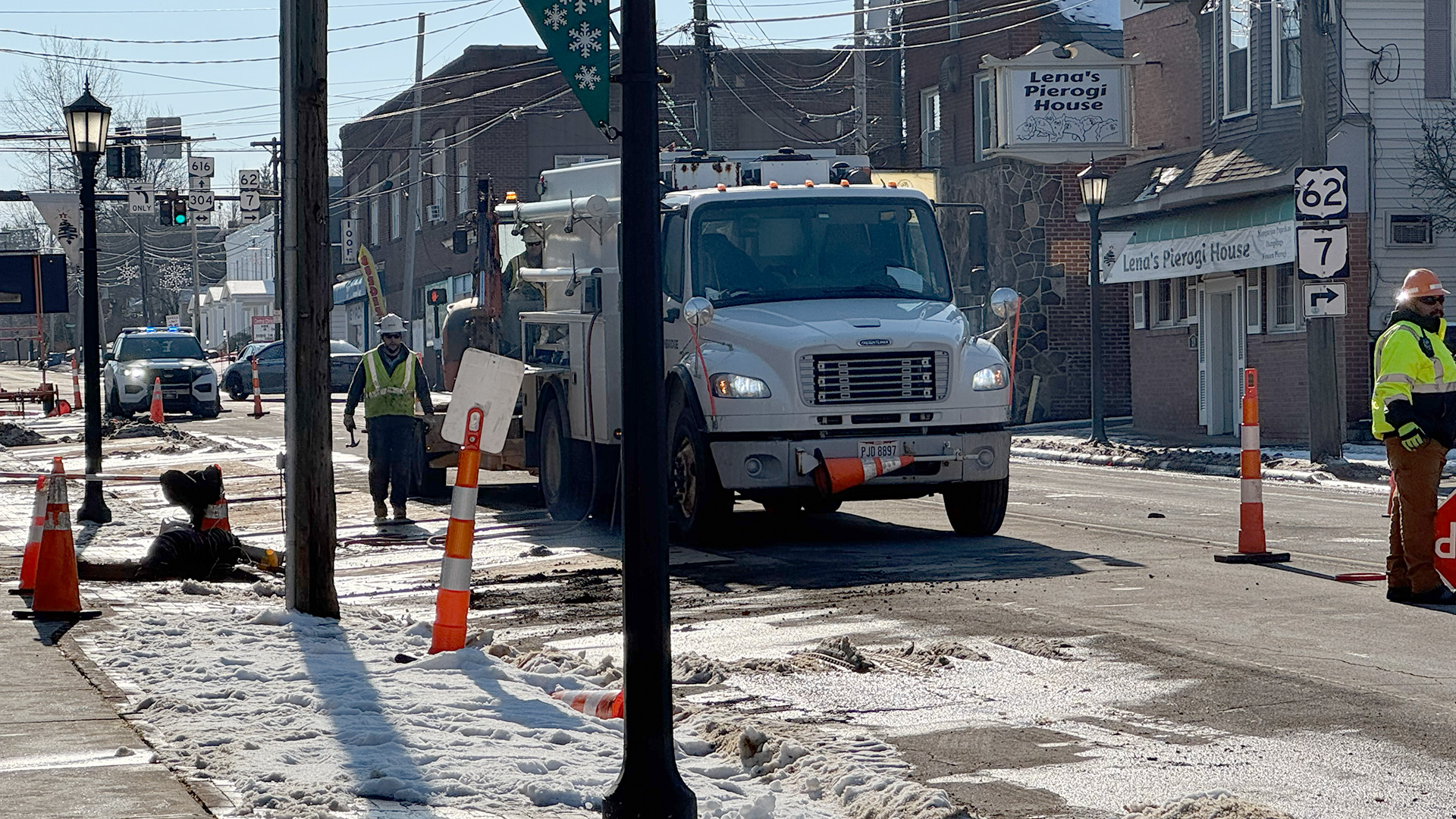 Highly-traveled street in Hubbard reopens after gas leak